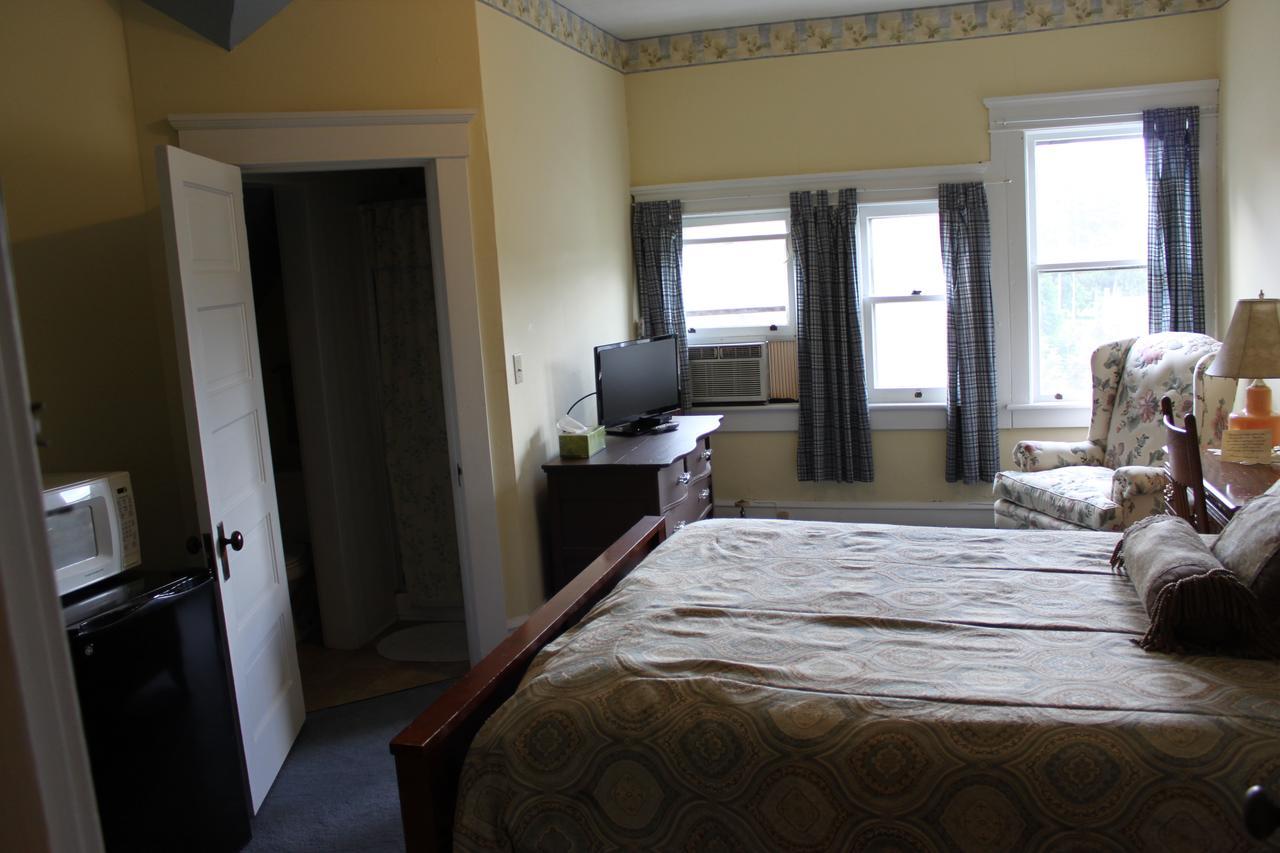 Victorian Charm Inn Towanda Bagian luar foto