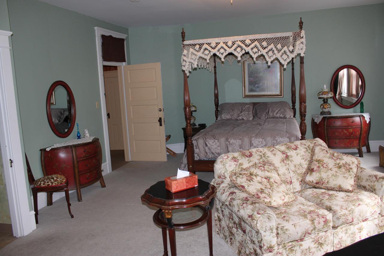 Victorian Charm Inn Towanda Bagian luar foto