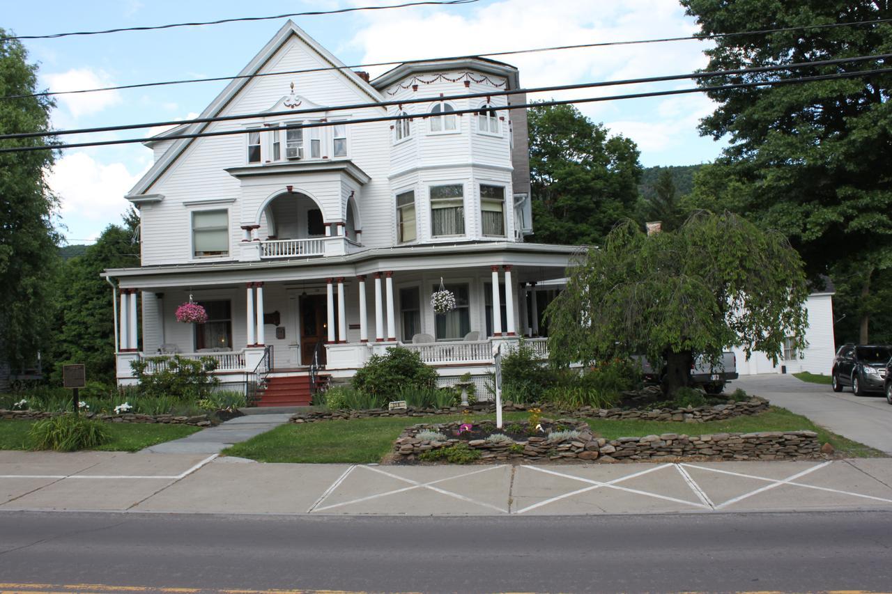 Victorian Charm Inn Towanda Bagian luar foto