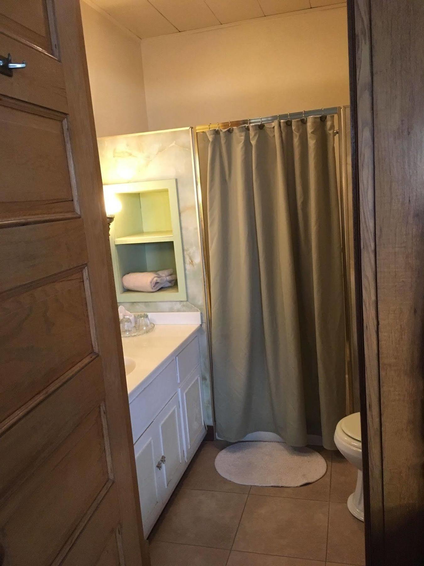 Victorian Charm Inn Towanda Bagian luar foto